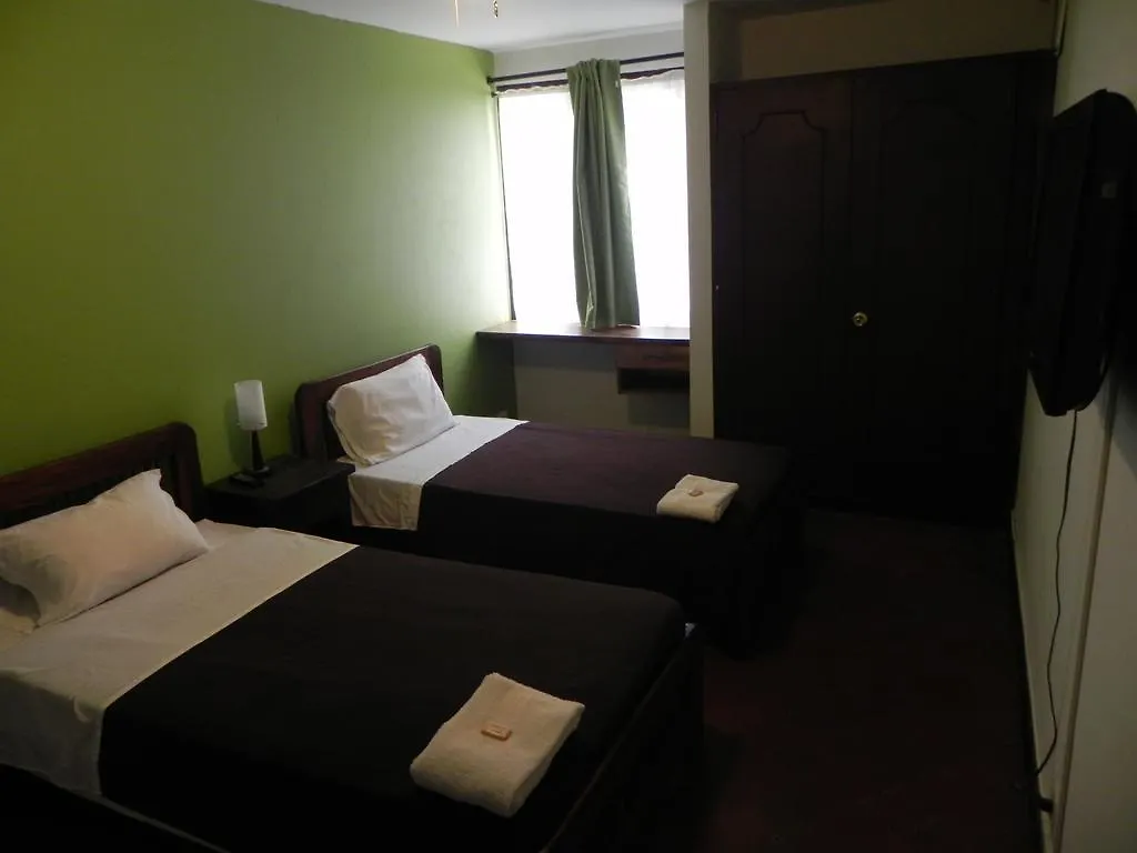 Tamarindo B&B Medellin 2*,
