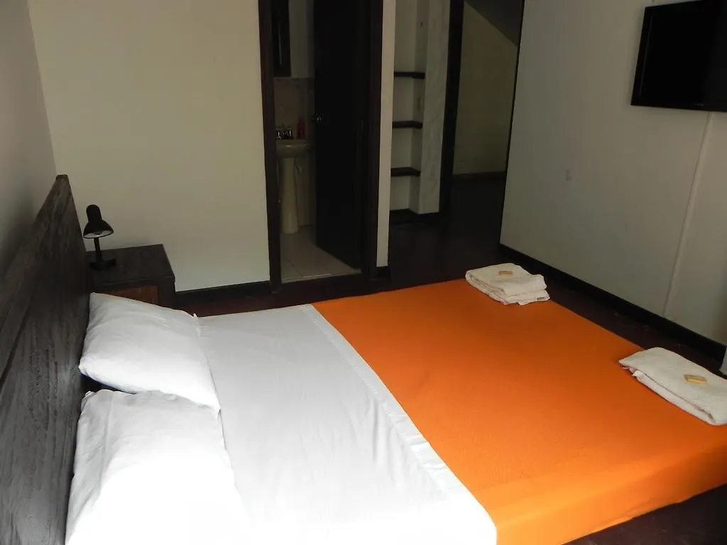 Alojamento de Acomodação e Pequeno-almoço Tamarindo B&B Medellín